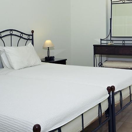 Anniska Hotel Kardhamili Bagian luar foto