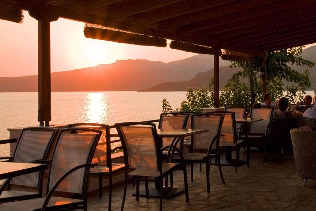 Anniska Hotel Kardhamili Bagian luar foto