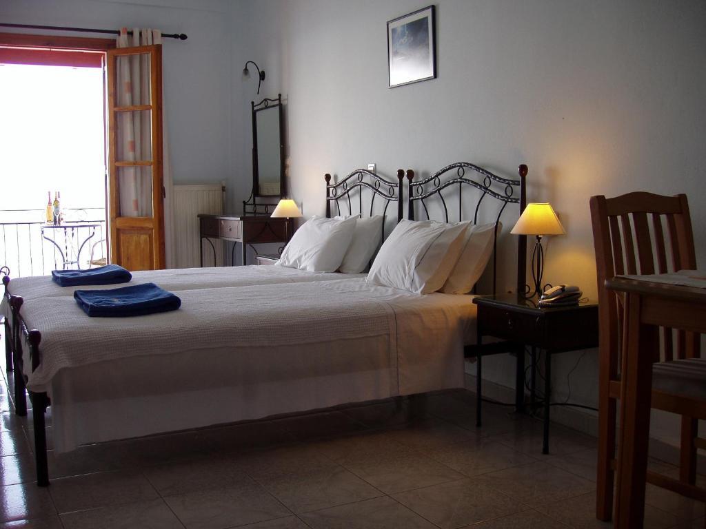 Anniska Hotel Kardhamili Ruang foto
